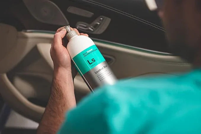 KOCHCHEMIE - Leather Star - Deep Cleaner for Leather; Revitalizes, Preserves, and Protects; Pleasant Fragrance, Color Intensifying Appearance, Supple Soft Feel; Non-Slippery Formula (1 Liter) - NeatNest
