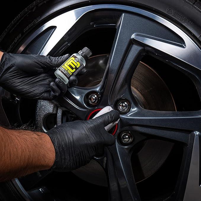 Chemical Guys Carbon Force Ceramic Protective Paint Coating System, Professional-Grade Protection, Gloss and Durability, Ceramic Coating Kit with 3 Microsuede Applicators, 1 fl oz - NeatNest
