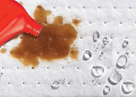 New Pig Oil Mat - Oil-Only Absorbent Mat Pads - 50 Pads per Bag - 15" x 20" Pads - Absorbs up to 28 ounces per Pad - MAT415